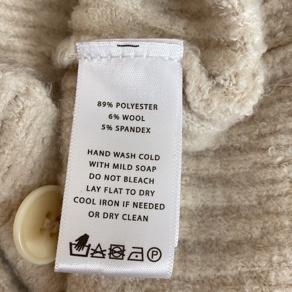 Lilla P cream puff sleeve cardigan sweater medium - Picture 6 of 7